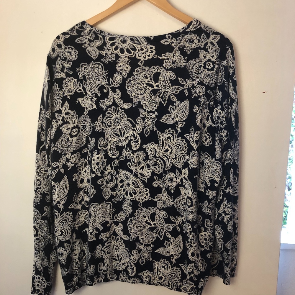Talbot's long sleeve cardigan - Picture 2 of 5